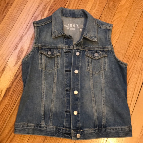 GAP Jackets & Blazers - Jean Gap vest, very good condition, size M